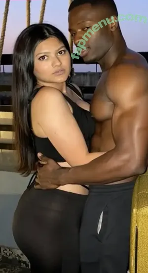 Khushi Tomar / __khushitomar / tomar_re nude photo #0031