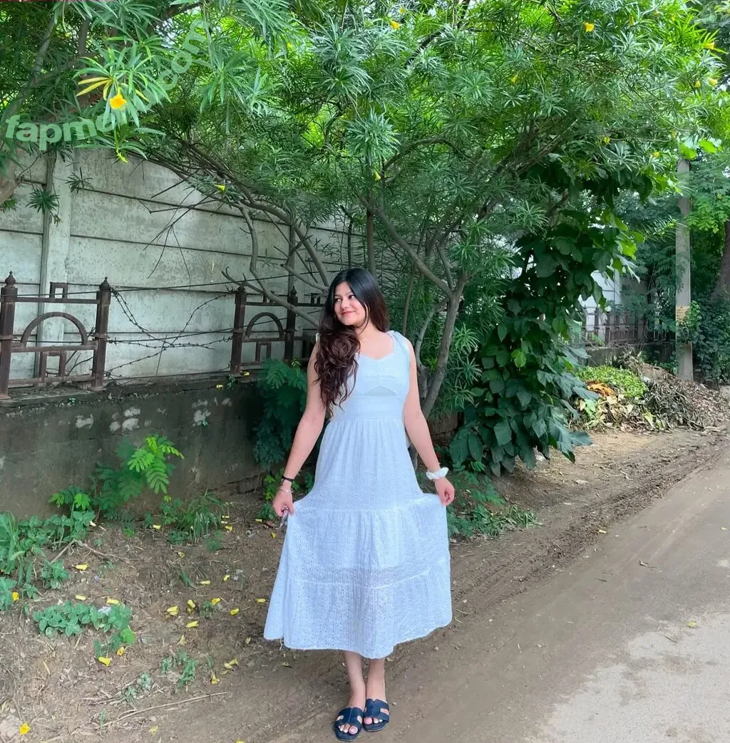 Khushi Tomar nude photo #0020 (__khushitomar / tomar_re)