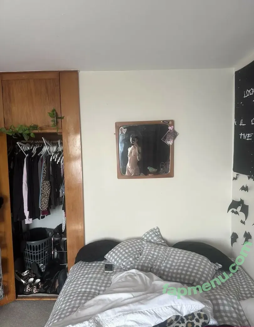 ki666tty nude photo #0078 (ki666ttymeow / purrfectkitty666 / sprinklkitty666)