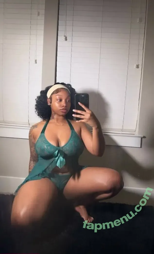Kiajaamonae nude photo #0013 (milkingki)