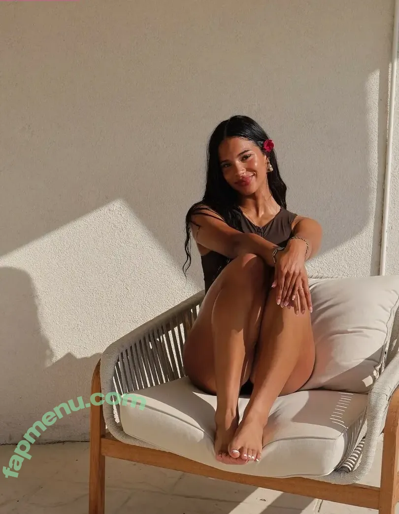 Kiana Dufour nude photo #0093 (Jogadora / kianadufour)