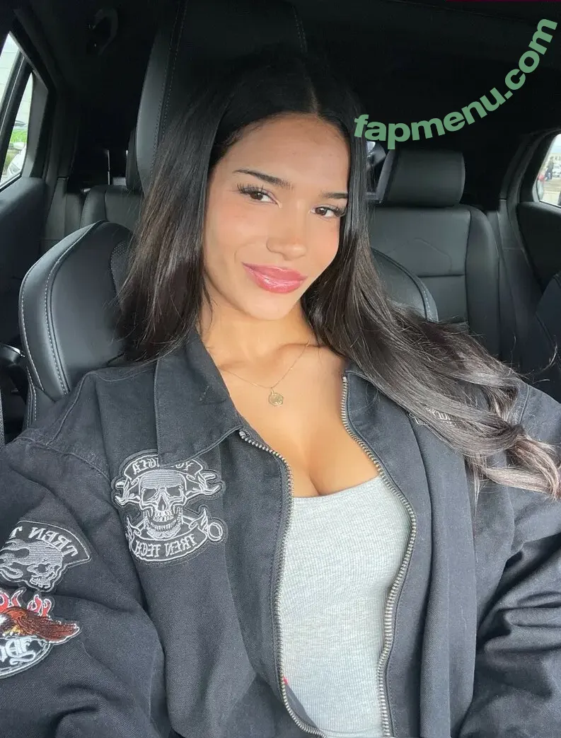 Kiana Dufour nude photo #0122 (Jogadora / kianadufour)