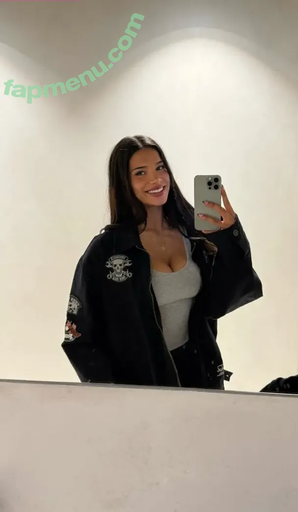 Kiana Dufour nude photo #0123 (Jogadora / kianadufour)