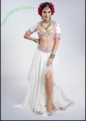 Kiara Advani / kiaraaliaadvani nude photo #0002