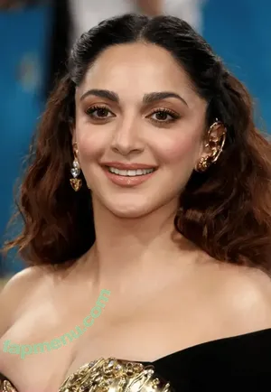 Kiara Advani / kiaraaliaadvani nude photo #0004