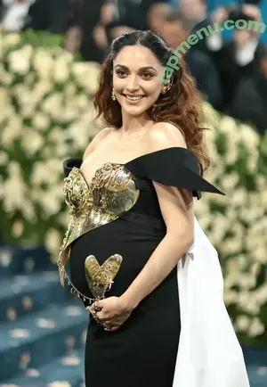 Kiara Advani / kiaraaliaadvani nude photo #0006