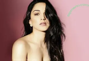 Kiara Advani / kiaraaliaadvani nude photo #0014