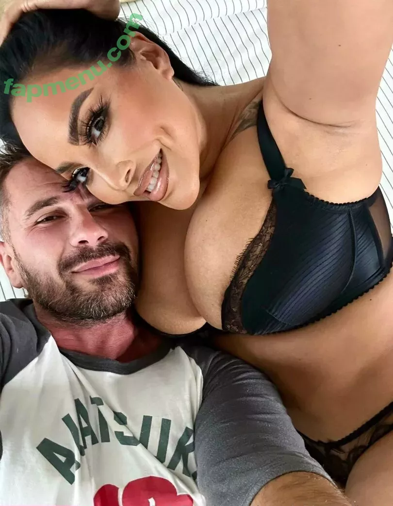 Kiara Mia nude photo #0073 (m_kiaramia_ / theonlykiaramiaxxx)