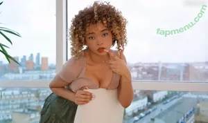 Kiara Peachy /  / KiaraPeach / KiaraPeachy / kiarapeachlegit nude photo #0375