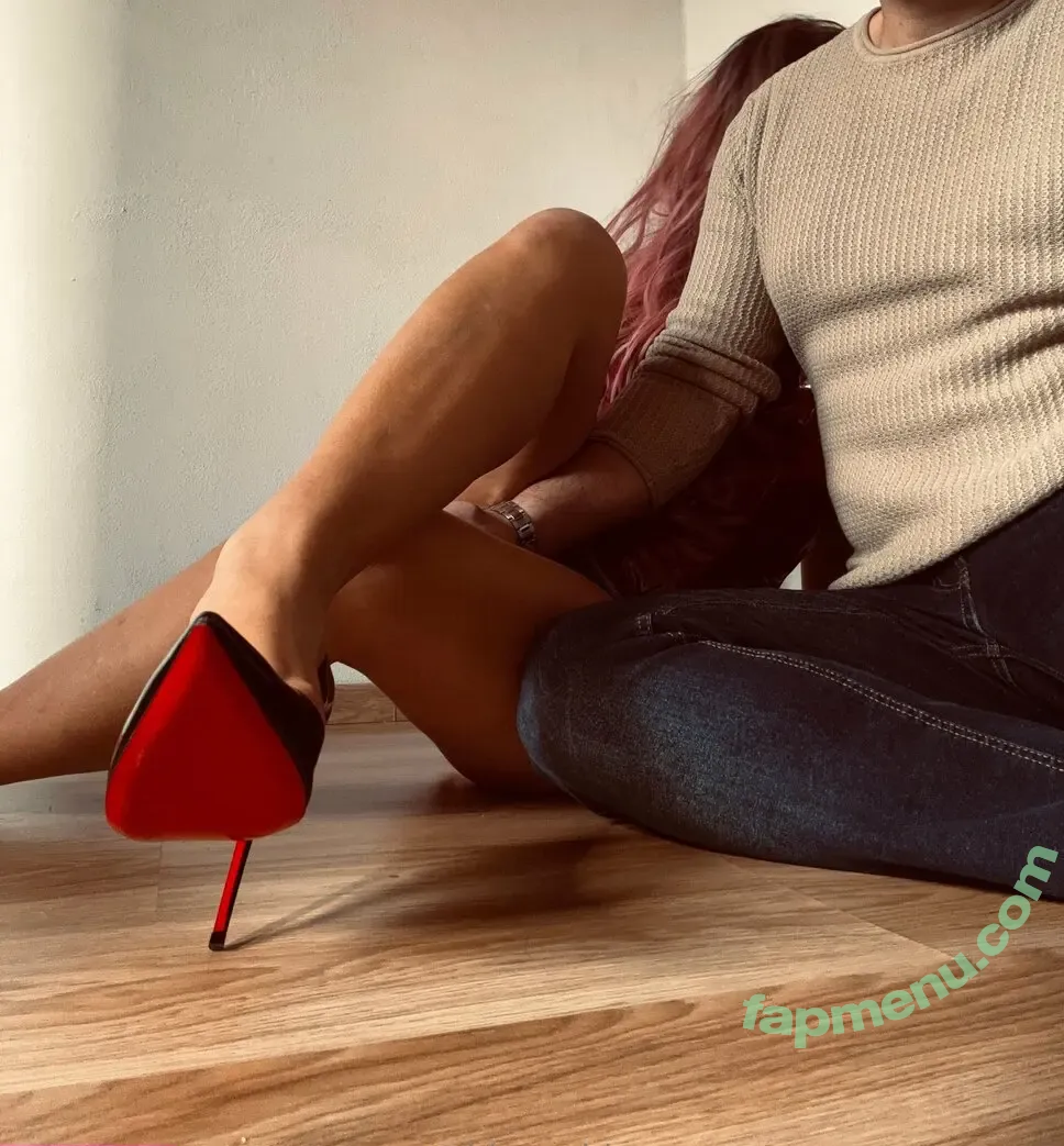 kiara_regina nude photo #0007 (kiara_regina)