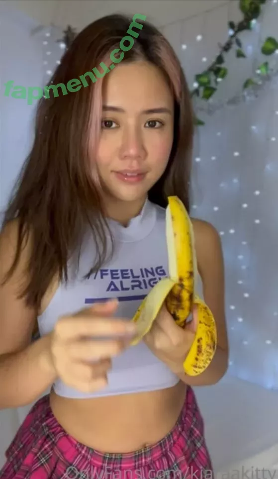 Kiaraakitty nude photo #0187 (Kiaraakitty)