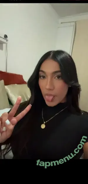 Kiaralise nude photo #0015