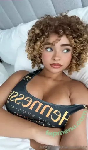  nude photo #0005