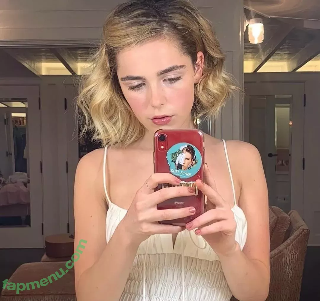 Kiernan Shipka OnlyFans Leak: Nude photo #