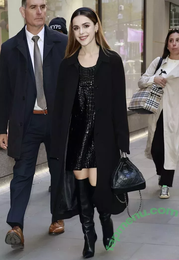 Kiernan Shipka nude photo #2764 (kiernanshipka)