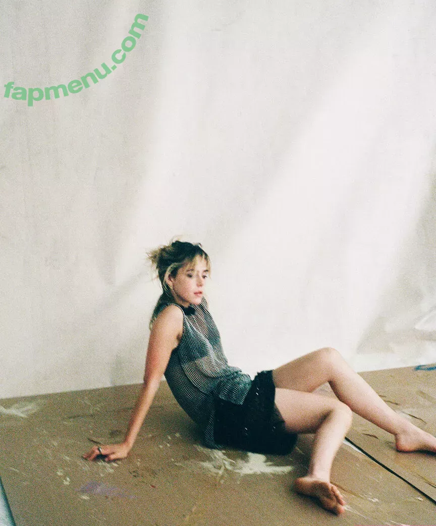 Kiernan Shipka nude photo #2812 (kiernanshipka)