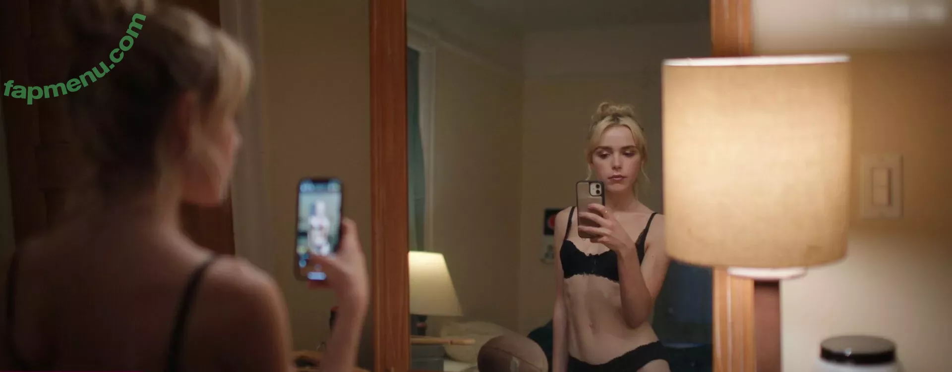 Kiernan Shipka nude photo #2832 (kiernanshipka)