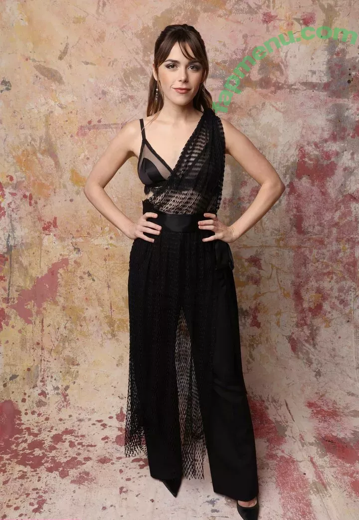 Kiernan Shipka nude photo #2883 (kiernanshipka)