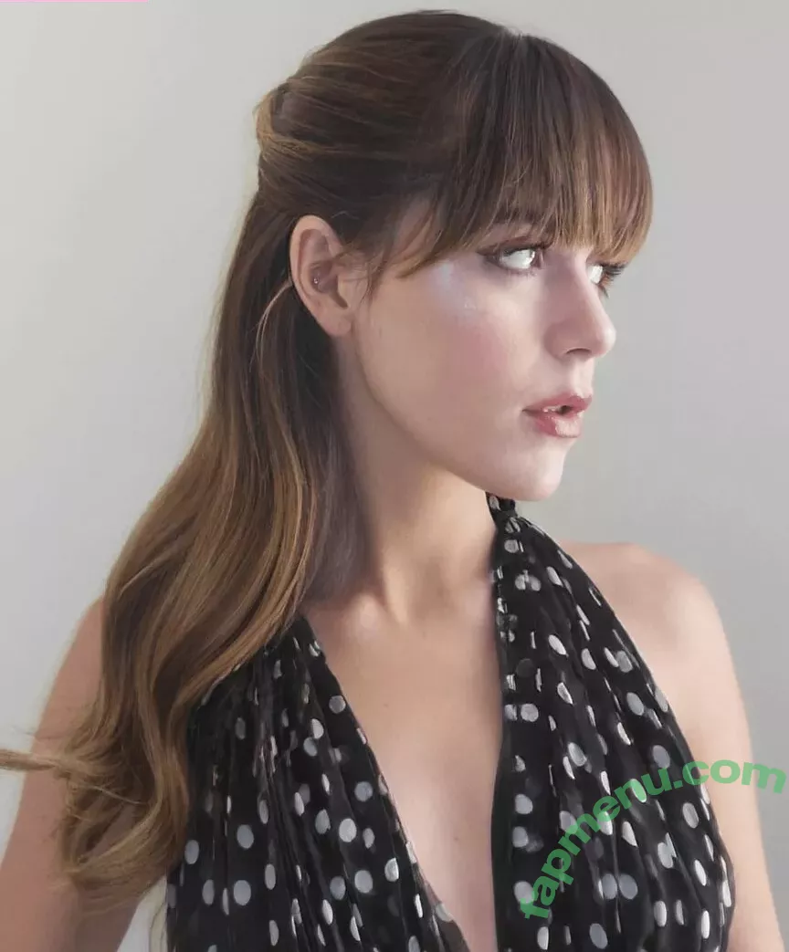 Kiernan Shipka nude photo #2925 (kiernanshipka)