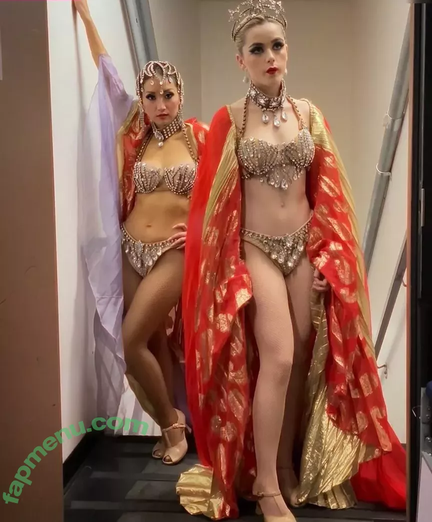 Kiernan Shipka nude photo #2927 (kiernanshipka)