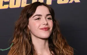 Kiernan Shipka / AdventuresSabrina / kiernanshipka nude photo #3373