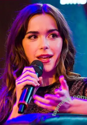 Kiernan Shipka / AdventuresSabrina / kiernanshipka nude photo #3403