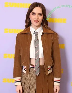 Kiernan Shipka / AdventuresSabrina / kiernanshipka nude photo #3409