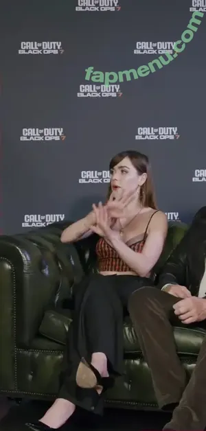 Kiernan Shipka / AdventuresSabrina / kiernanshipka nude photo #3445