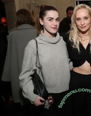 Kiernan Shipka / AdventuresSabrina / kiernanshipka nude photo #3531