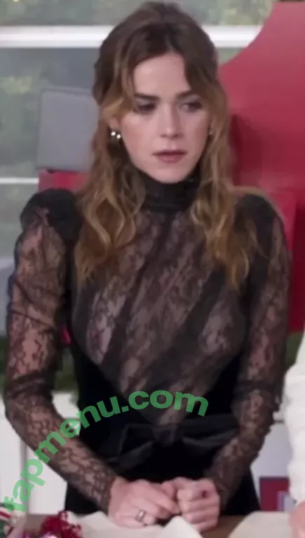 Kiernan Shipka nude photo #3014 (kiernanshipka)