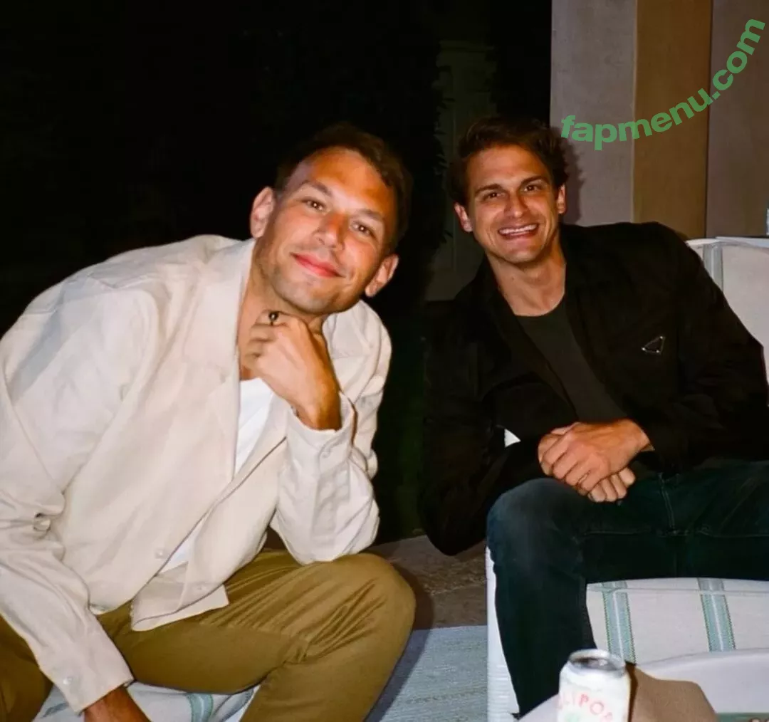 Kiernan Shipka nude photo #3039 (AdventuresSabrina / kiernanshipka)