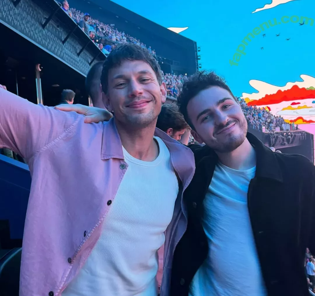 Kiernan Shipka nude photo #3051 (AdventuresSabrina / kiernanshipka)