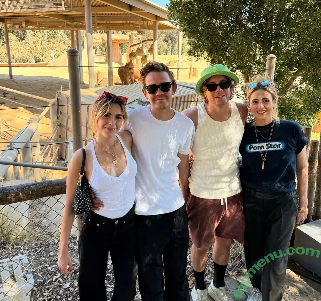 Kiernan Shipka nude photo #3057 (AdventuresSabrina / kiernanshipka)