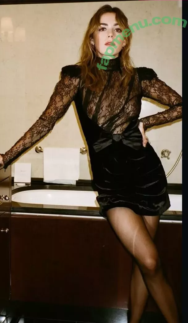 Kiernan Shipka nude photo #3069 (AdventuresSabrina / kiernanshipka)