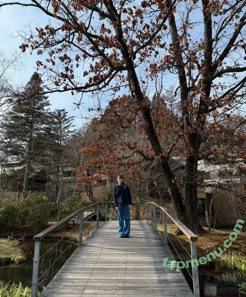 Kiernan Shipka nude photo #3088 (AdventuresSabrina / kiernanshipka)