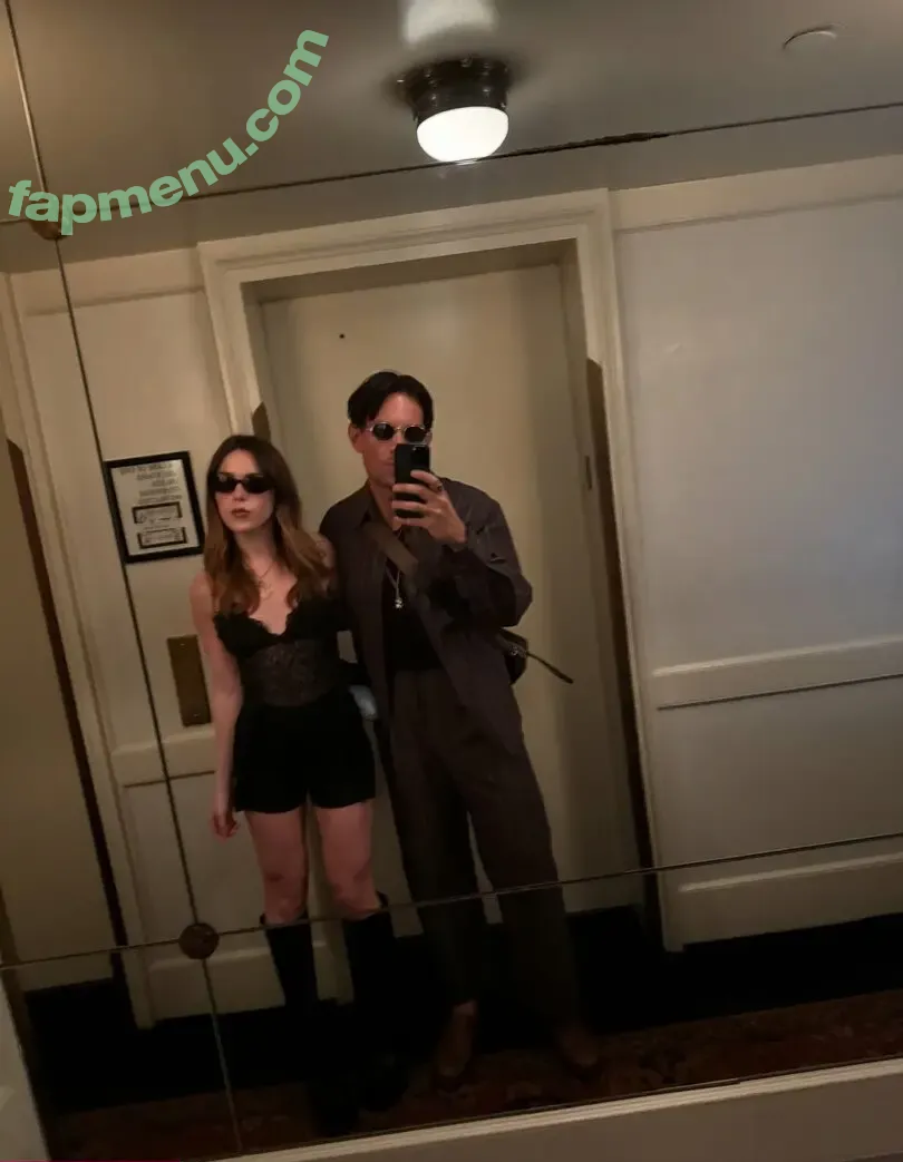 Kiernan Shipka nude photo #3319 (AdventuresSabrina / kiernanshipka)