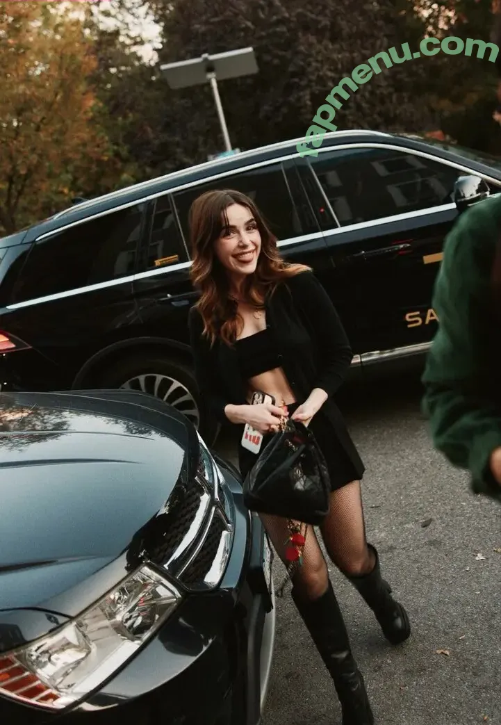 Kiernan Shipka nude photo #3322 (AdventuresSabrina / kiernanshipka)