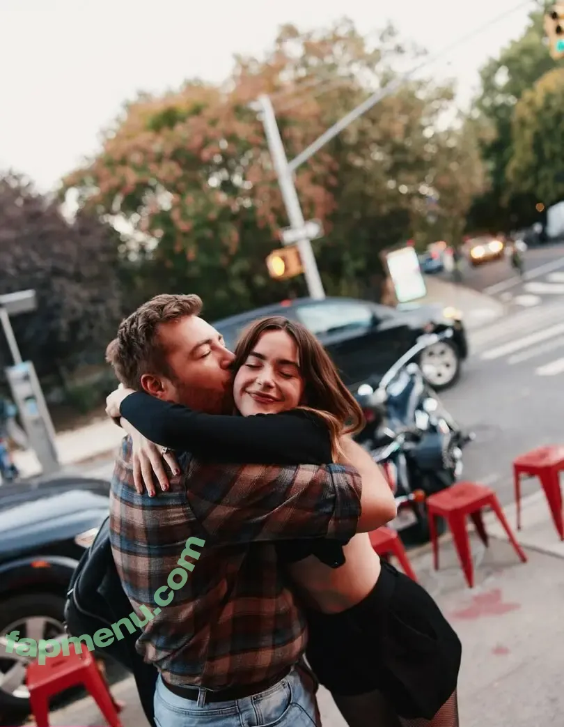 Kiernan Shipka nude photo #3326 (AdventuresSabrina / kiernanshipka)