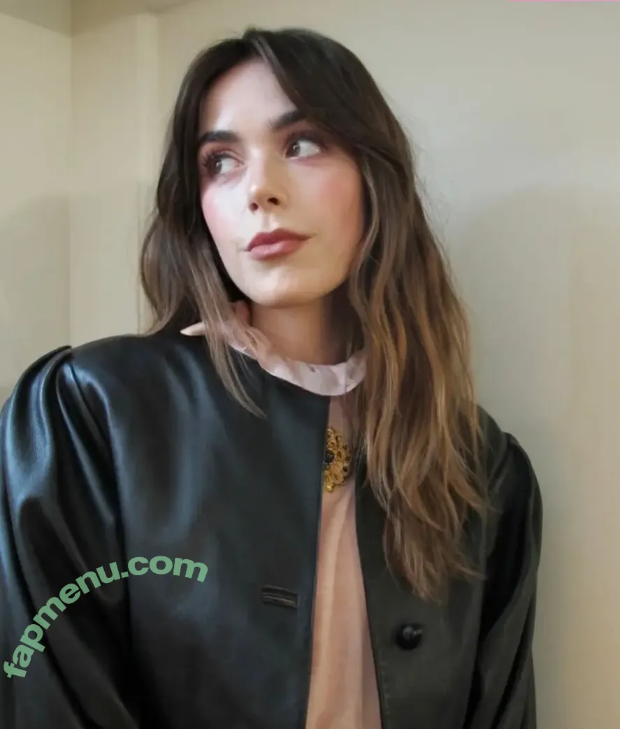 Kiernan Shipka nude photo #3348 (AdventuresSabrina / kiernanshipka)