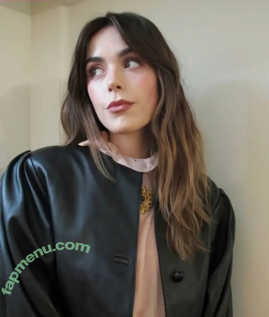 Kiernan Shipka nude photo #3349 (AdventuresSabrina / kiernanshipka)