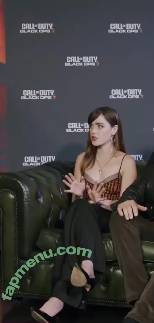 Kiernan Shipka nude photo #3434 (AdventuresSabrina / kiernanshipka)