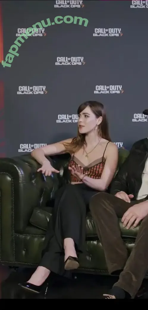 Kiernan Shipka nude photo #3449 (AdventuresSabrina / kiernanshipka)