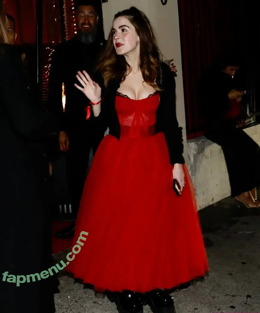 Kiernan Shipka nude photo #3533 (AdventuresSabrina / kiernanshipka)