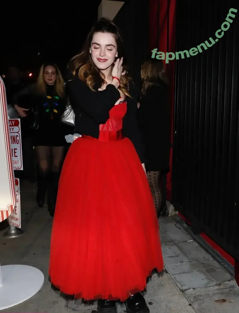 Kiernan Shipka nude photo #3535 (AdventuresSabrina / kiernanshipka)