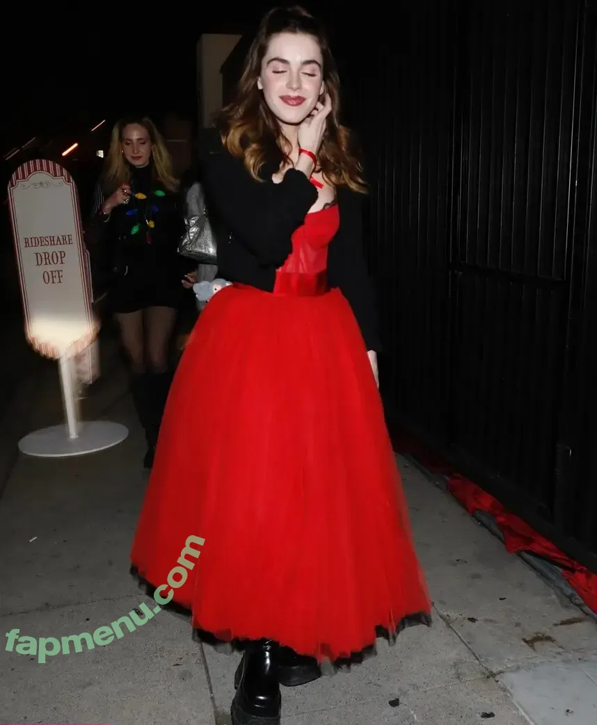 Kiernan Shipka nude photo #3536 (AdventuresSabrina / kiernanshipka)