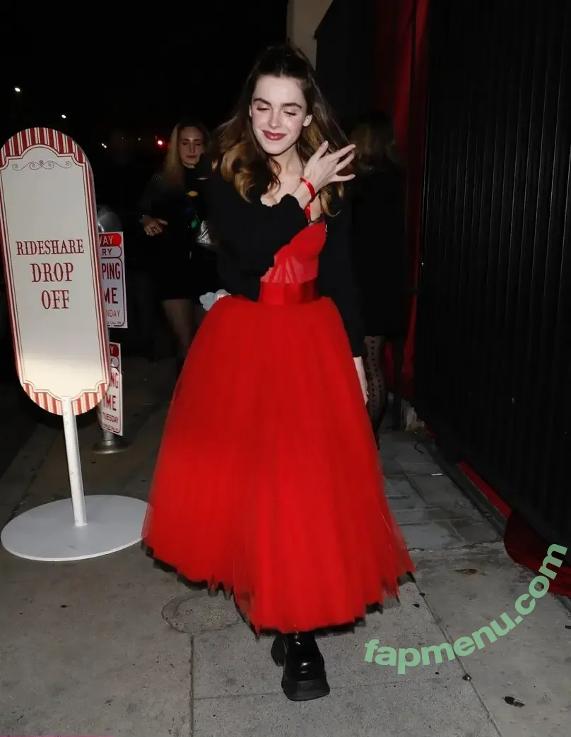 Kiernan Shipka nude photo #3538 (AdventuresSabrina / kiernanshipka)