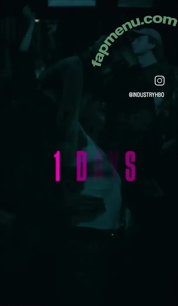 Kiernan Shipka nude photo #3550 (kiernanshipka)