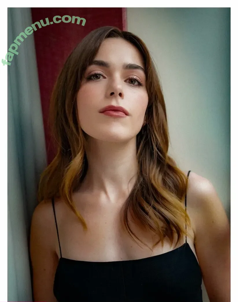 Kiernan Shipka nude photo #3556 (kiernanshipka)