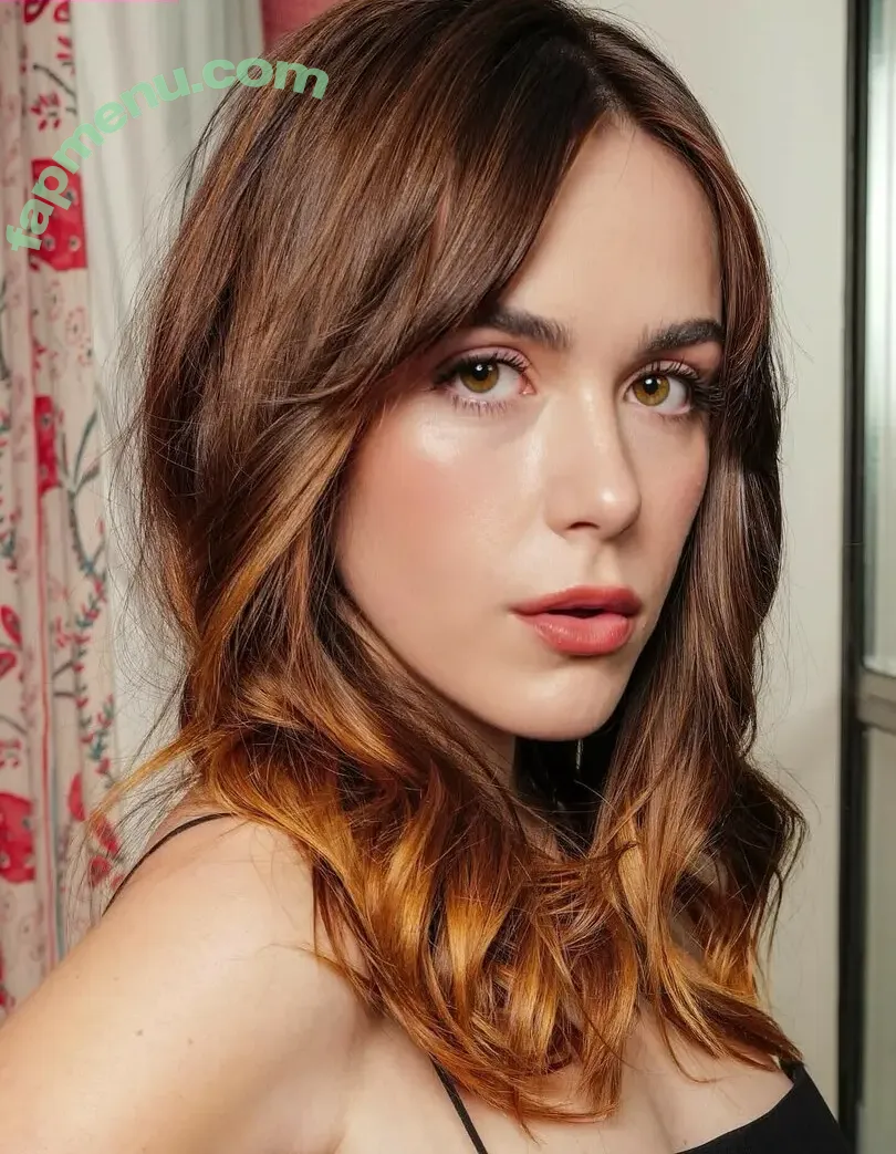 Kiernan Shipka nude photo #3561 (kiernanshipka)