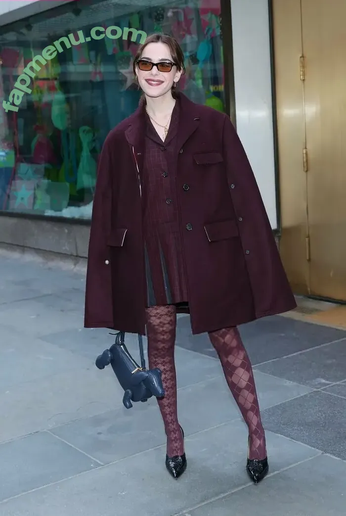 Kiernan Shipka nude photo #3569 (kiernanshipka)